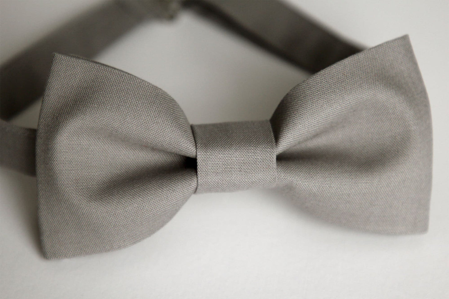 Slate grey bow tie, grey mens bow tie, grey boys bow tie, wedding bow tie, groom bow tie, groomsmen bow tie, ring bearer bow tie, pageboy