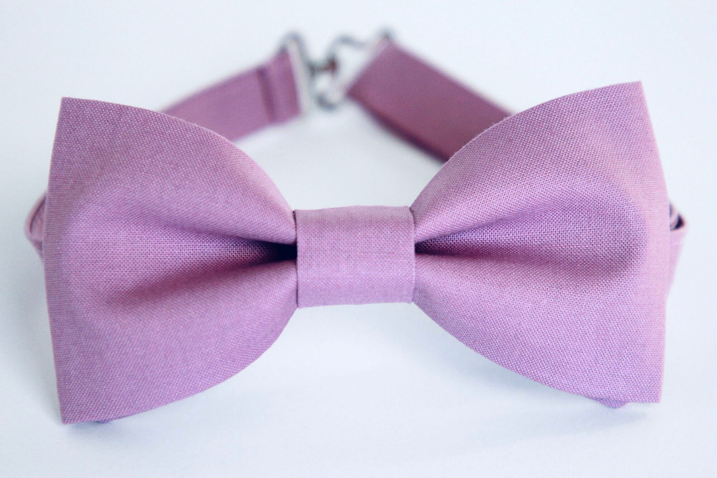 Thistle bow tie, light purple bow tie, dusty purple bow tie, mens bow tie, wedding bow tie, grooms, groomsmen,ring bearer, ring boys bow tie