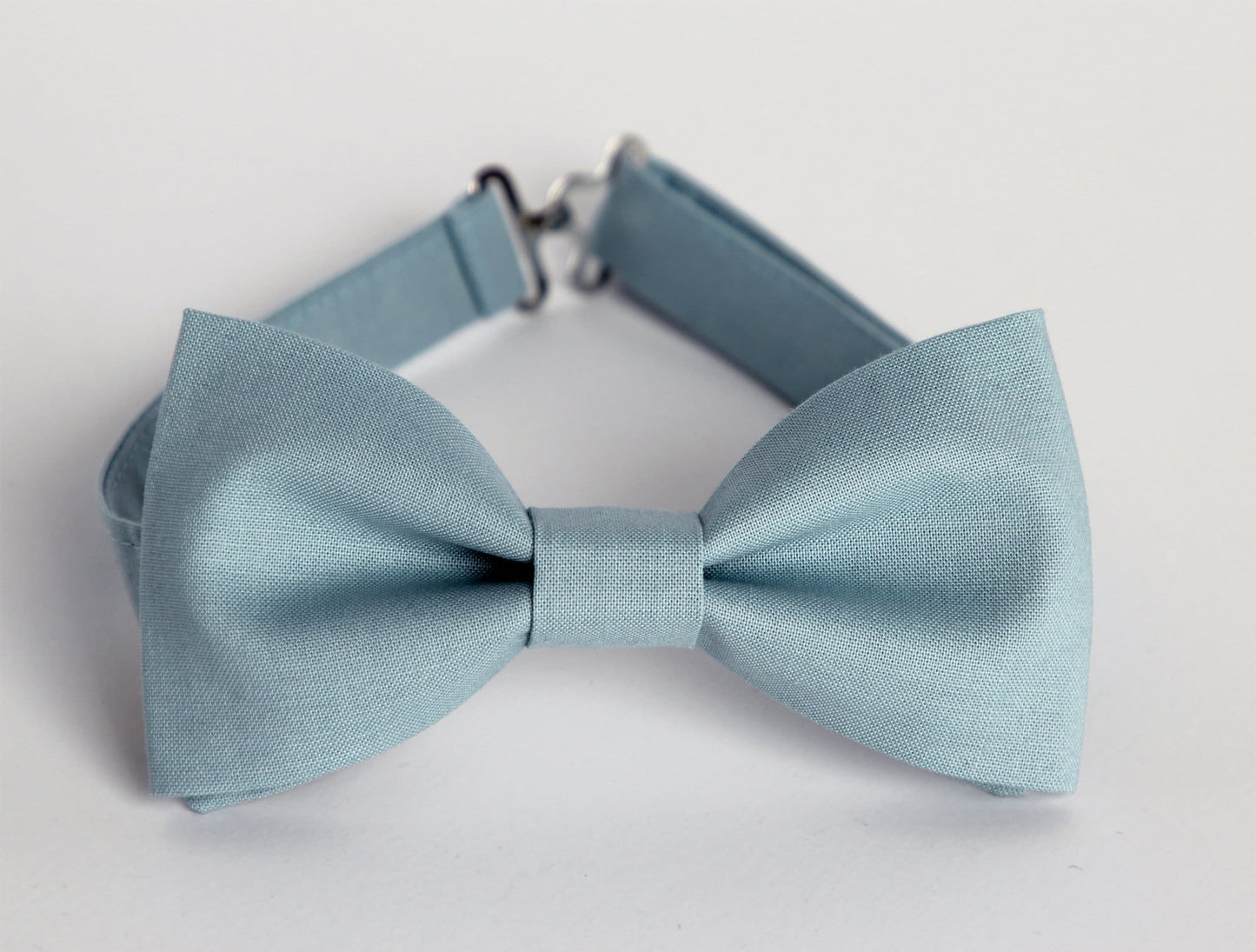 Dusty blue bow tie, fog blue bowtie, wedding bow tie, smoky blue groomsmen bow tie, misty blue grooms bow tie, ring bearer, ringboy bow tie