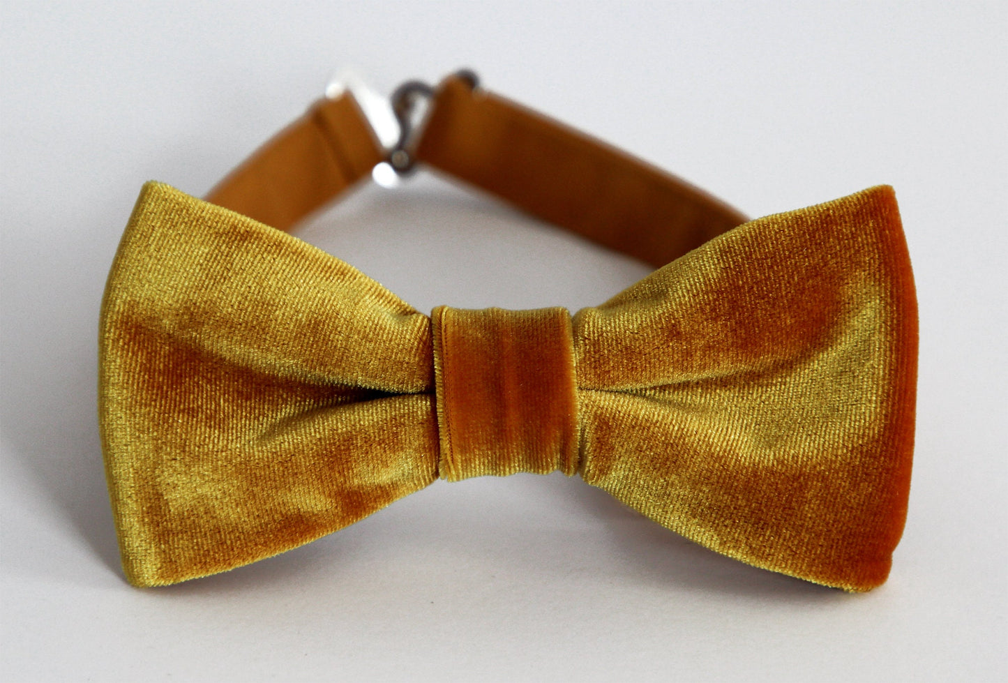 Mustard velvet bow tie, mustard gold bow tie, mustard yellow bow tie, mustard wedding bow tie, fall pictures bowtie,groom,groomsmen bow tie