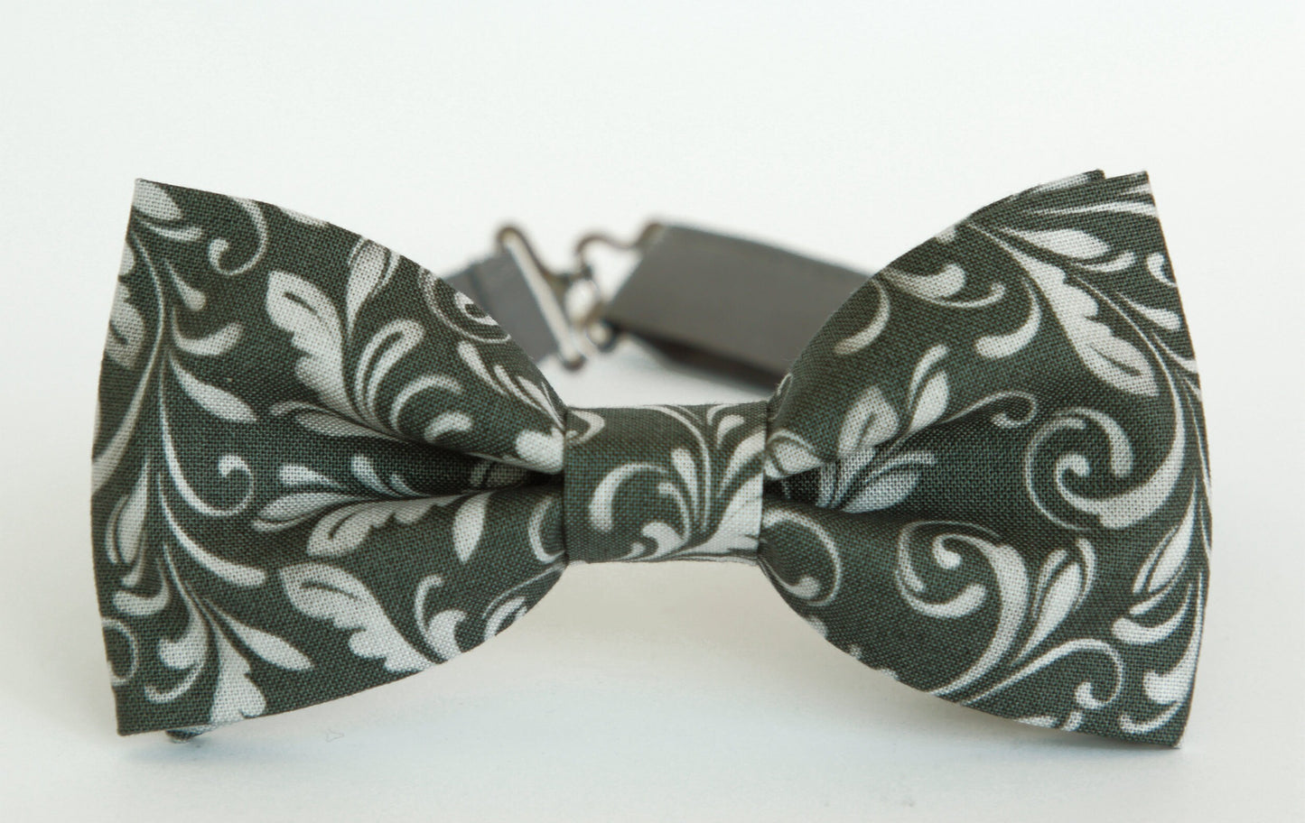 Gray scrolls bow tie, mens wedding bow tie, gray grooms bow tie, kids bow tie, gift for him, toddler boys bowtie