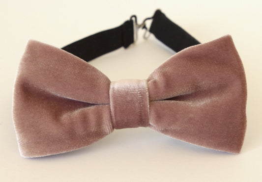 Mauve velvet bow tie, wedding dusty rose bow tie, mauve mens bow tie, ring bearer bow tie, mauve velvet kids bow tie, groom groomsmen bowtie