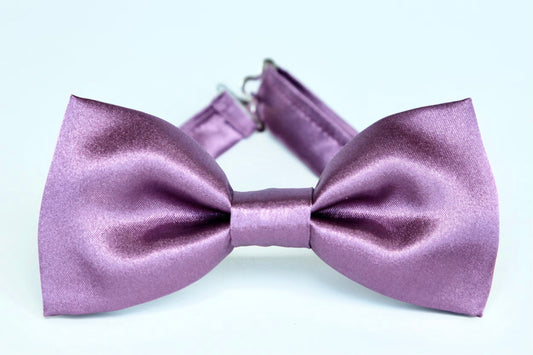 Light purple satin bow tie, wisteria silky bowtie, lavander bow tie, wedding mens grooms groomsmen bow tie, ringboy purple lilac bow tie,