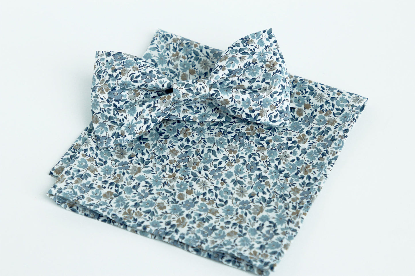 Dusty blue floral bow tie, pocket square, mens grooms bow tie,kids boys ring bearer bow tie, wedding bowtie, white blue taupe floral bow tie