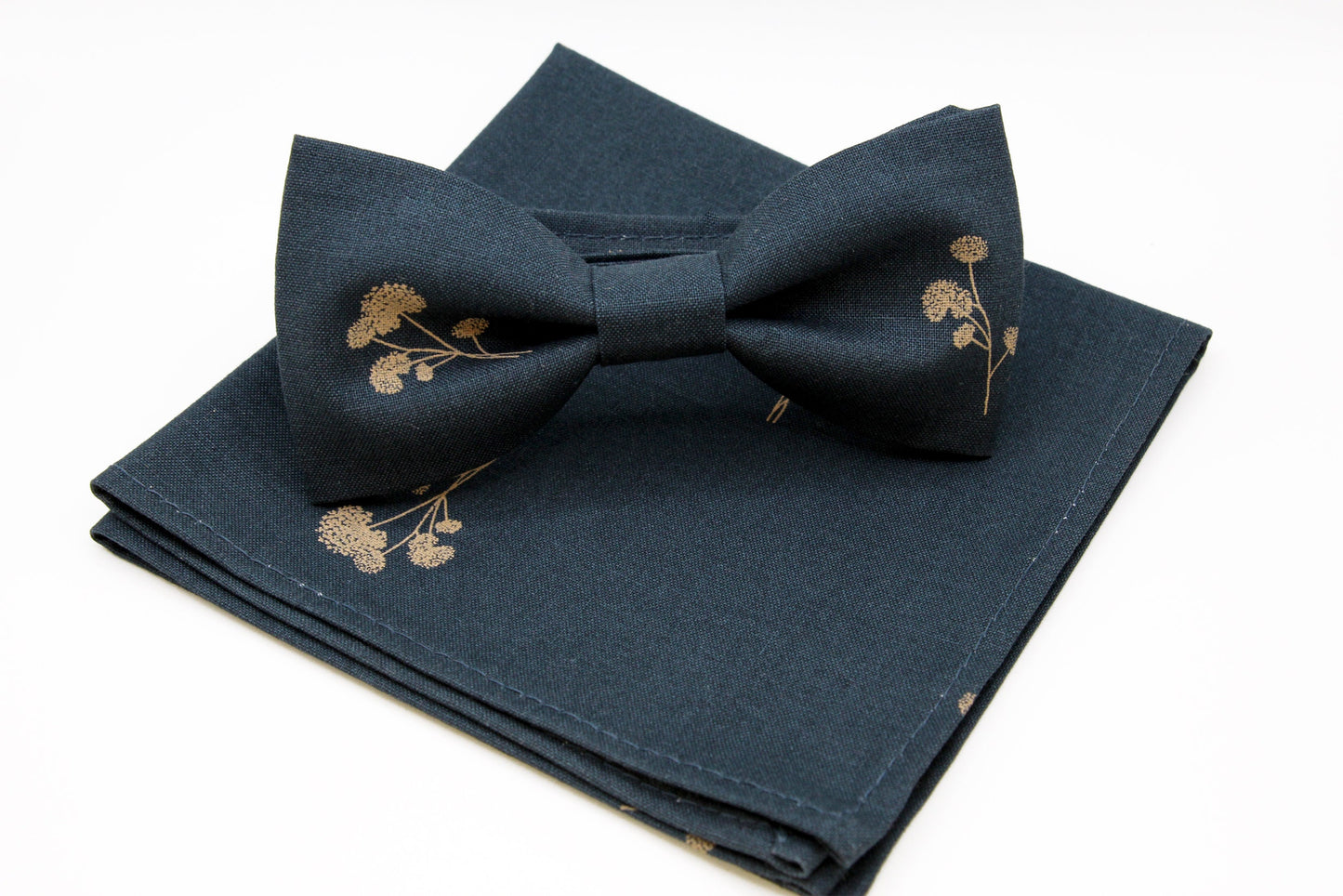 Deep blue floral bow tie, dark blue with dandelions bowtie, mens outift, elegant, gift for him, wedding bow tie, kids boys bow tie, fall tie