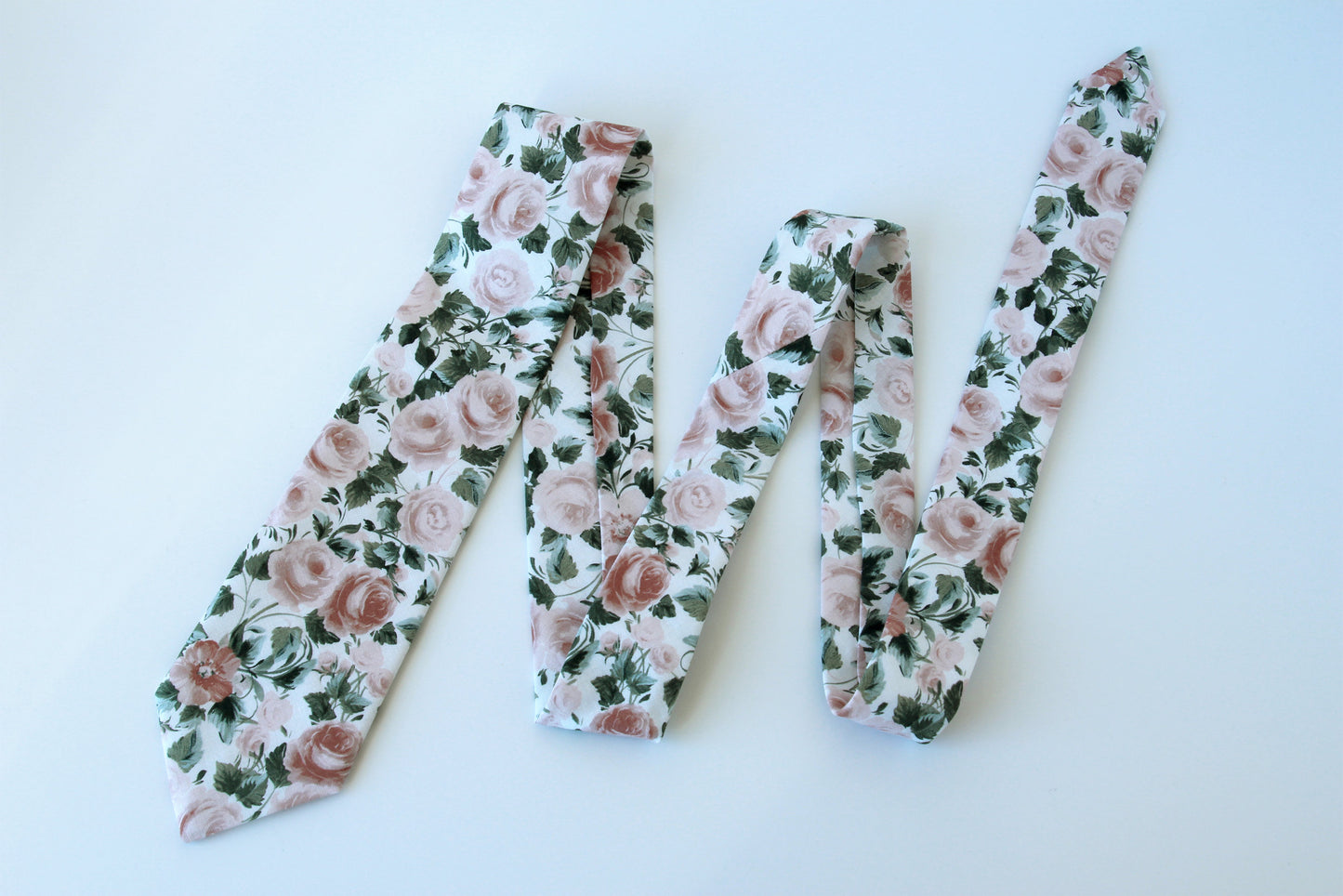 Dusty rose floral bow tie, blush floral bow tie, men wedding grooms bowtie, kids boys bow tie, wedding outfit bow tie